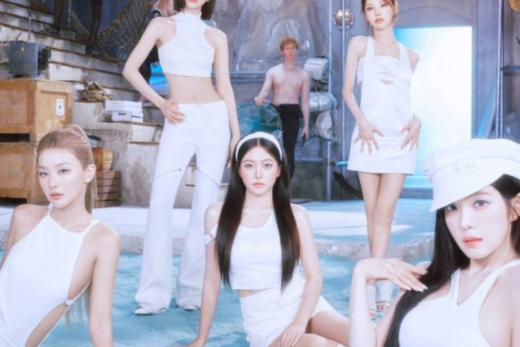 Red Velvet เปิดบทใหม่ของฤดูร้อน ส่ง “Velvet Summer” กลับมาครบทีมในรอบกว่า 2 ปี