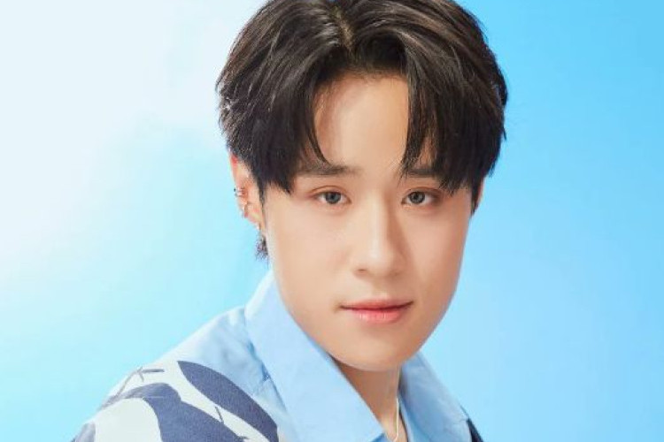 ไอดอลยอดกตัญญู! นัท LYKN คว้าปริญญาตรี วิศวกรรมนาโน จุฬาฯ ได้สำเร็จ